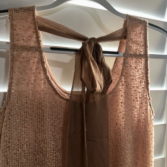 NWT. Sassy but sophisticated dress. Size M. - Picture 7 of 8